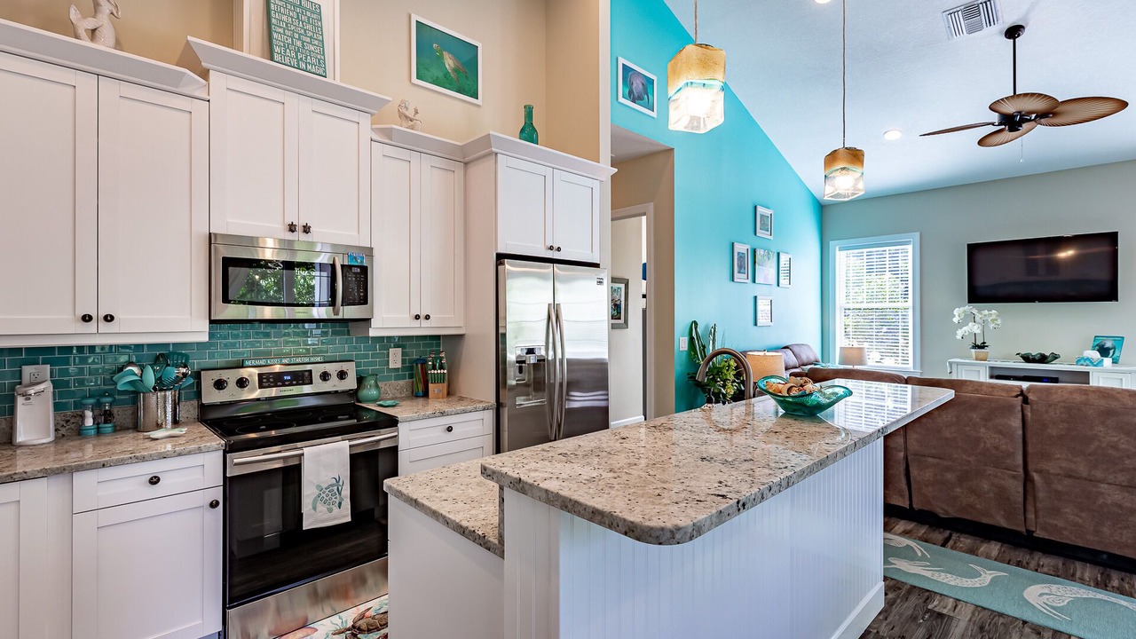 Photo of Kitchen in Weeki Wachee Gardens