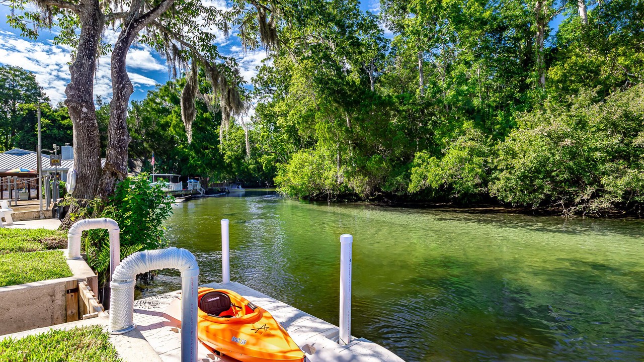 Photo of Outdoor in Weeki Wachee Gardens