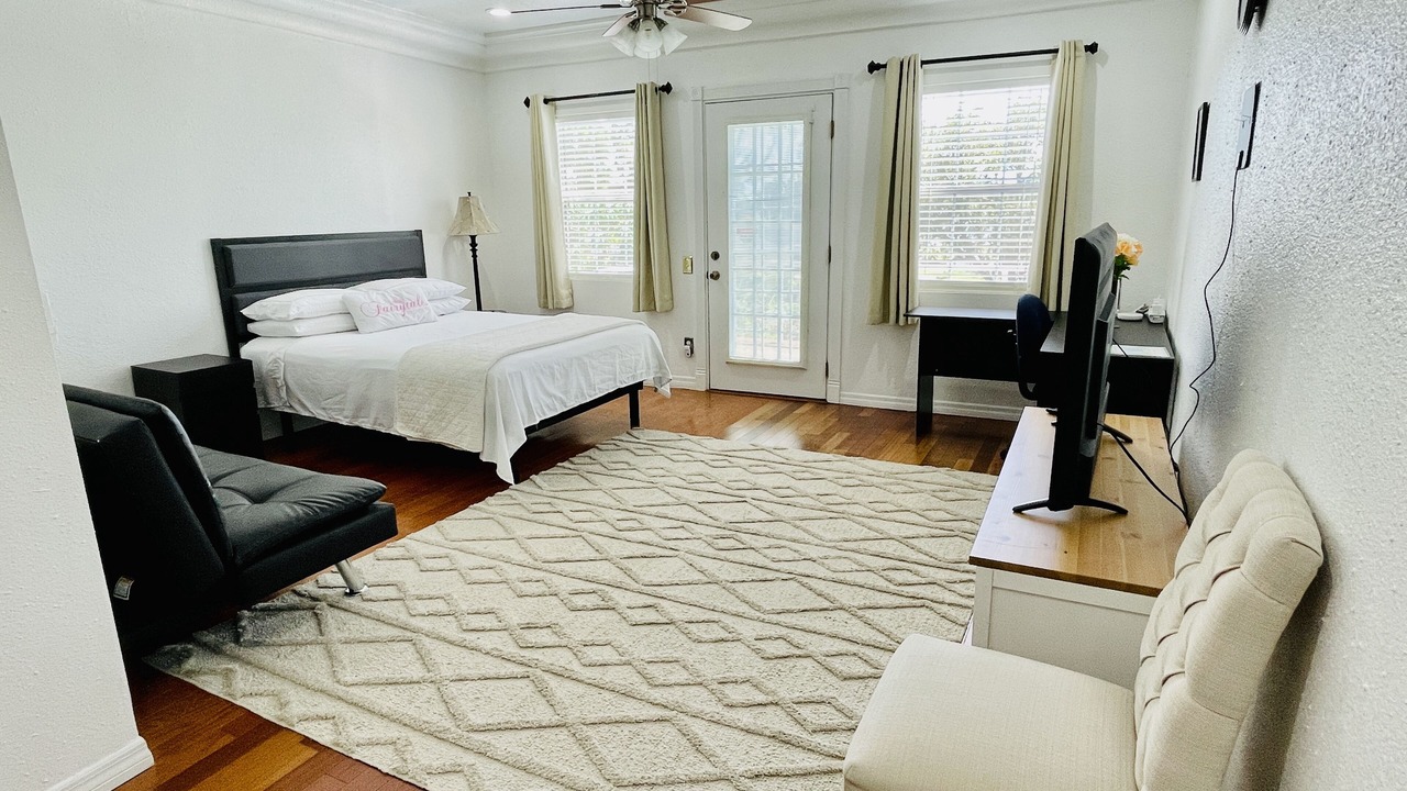 Photo of Bedroom in Auburndale