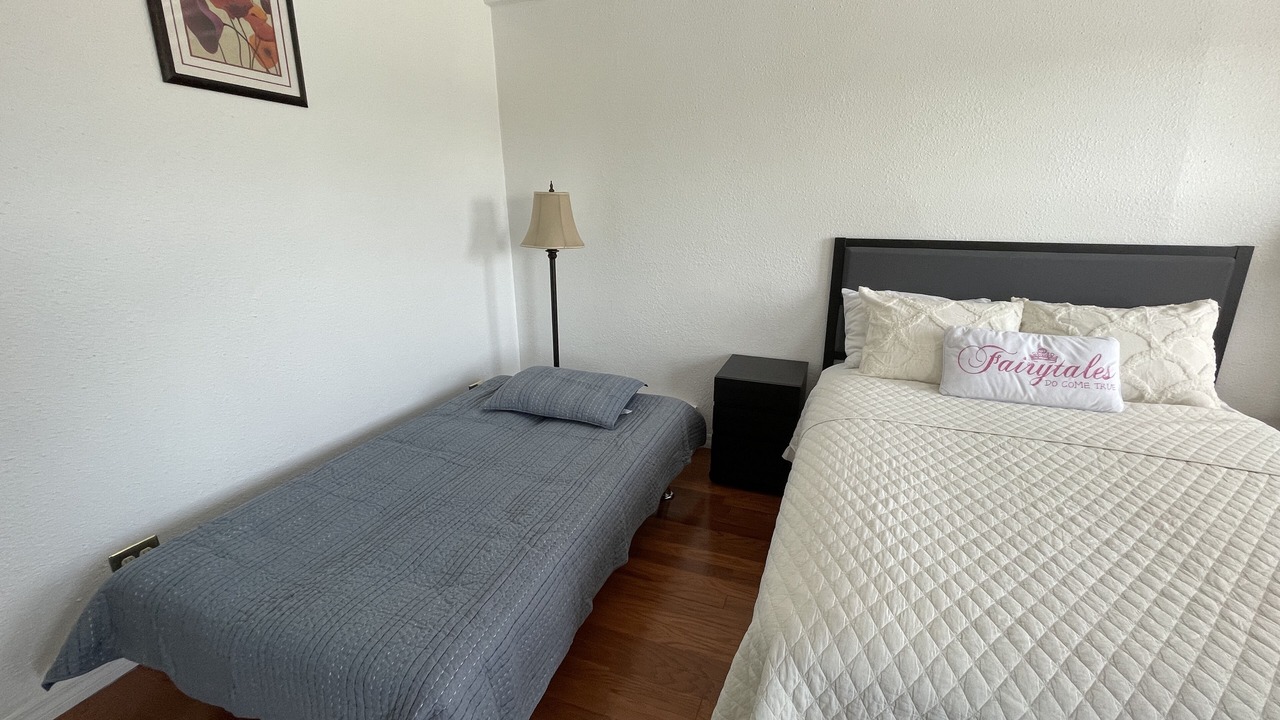 Photo of Bedroom in Auburndale