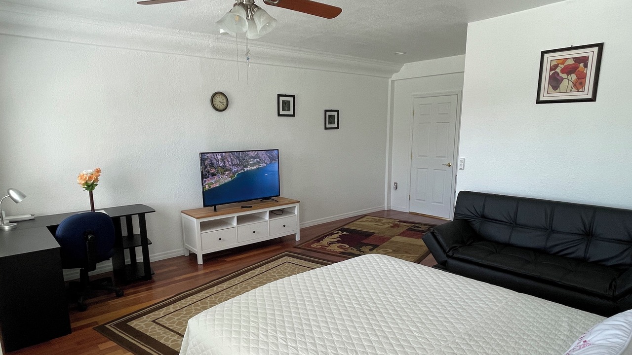 Photo of Bedroom in Auburndale