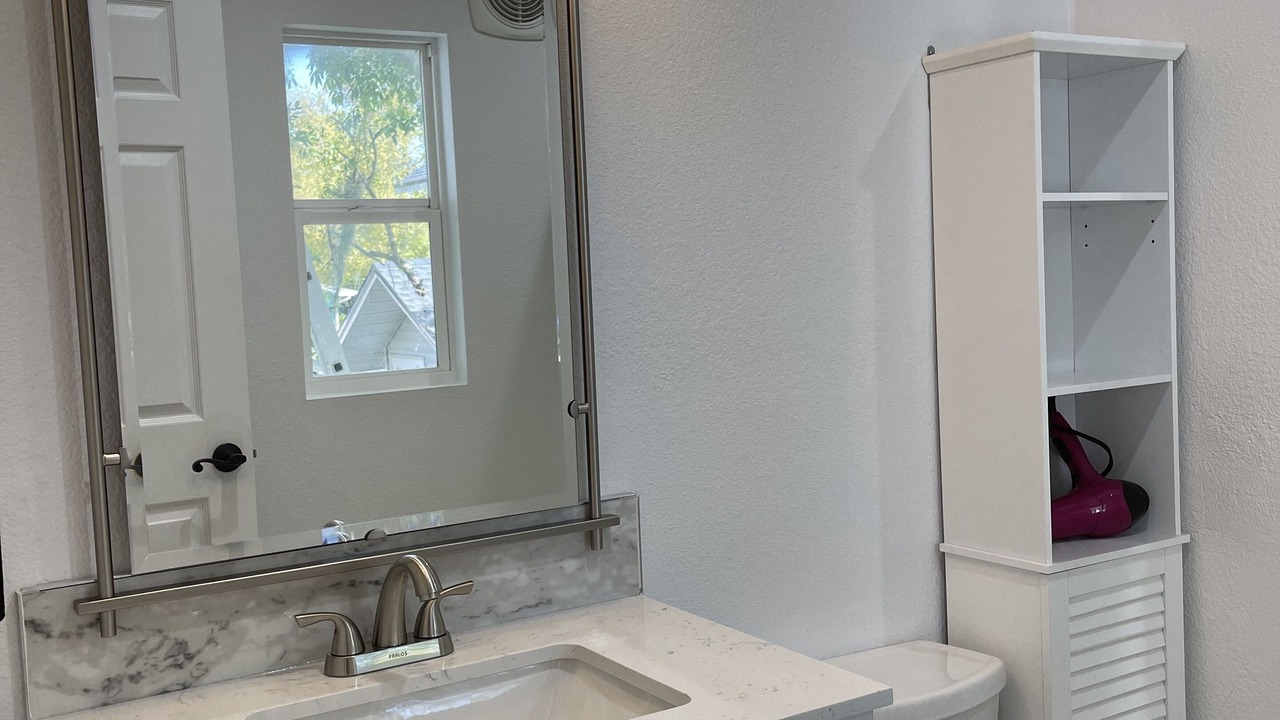 Photo of Bathroom in Auburndale