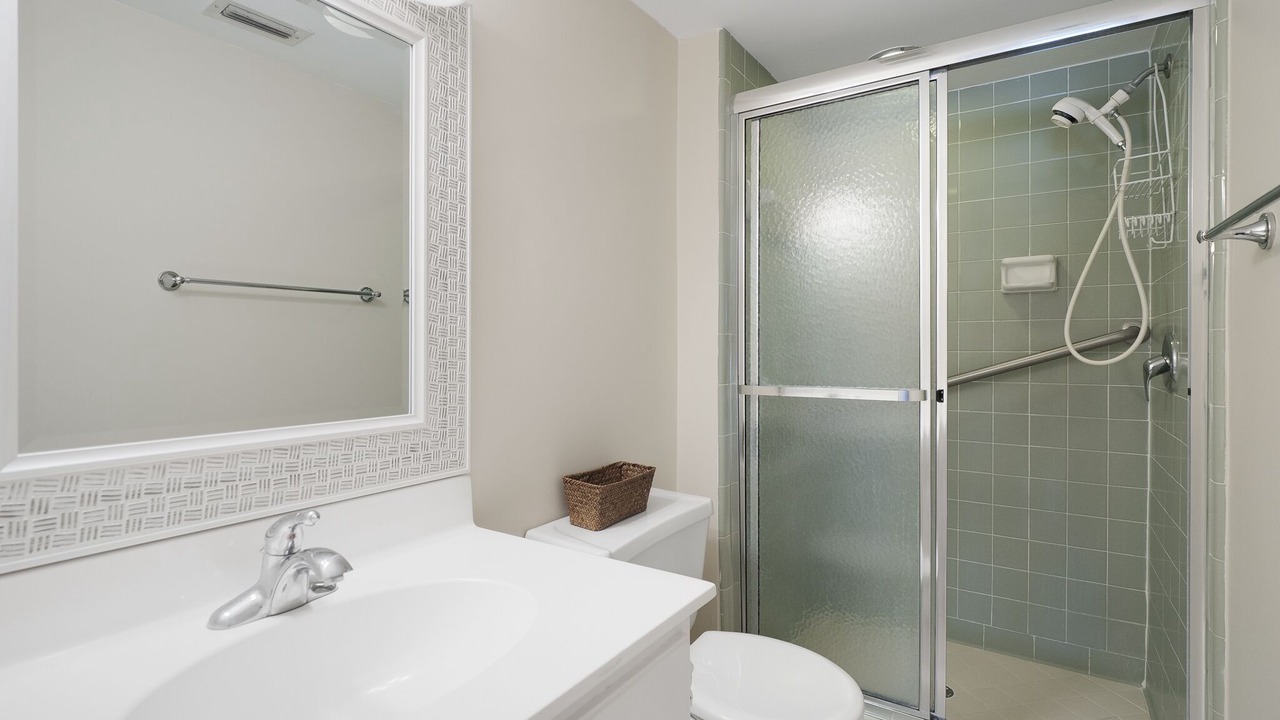 Photo of Bathroom in Sawgrass