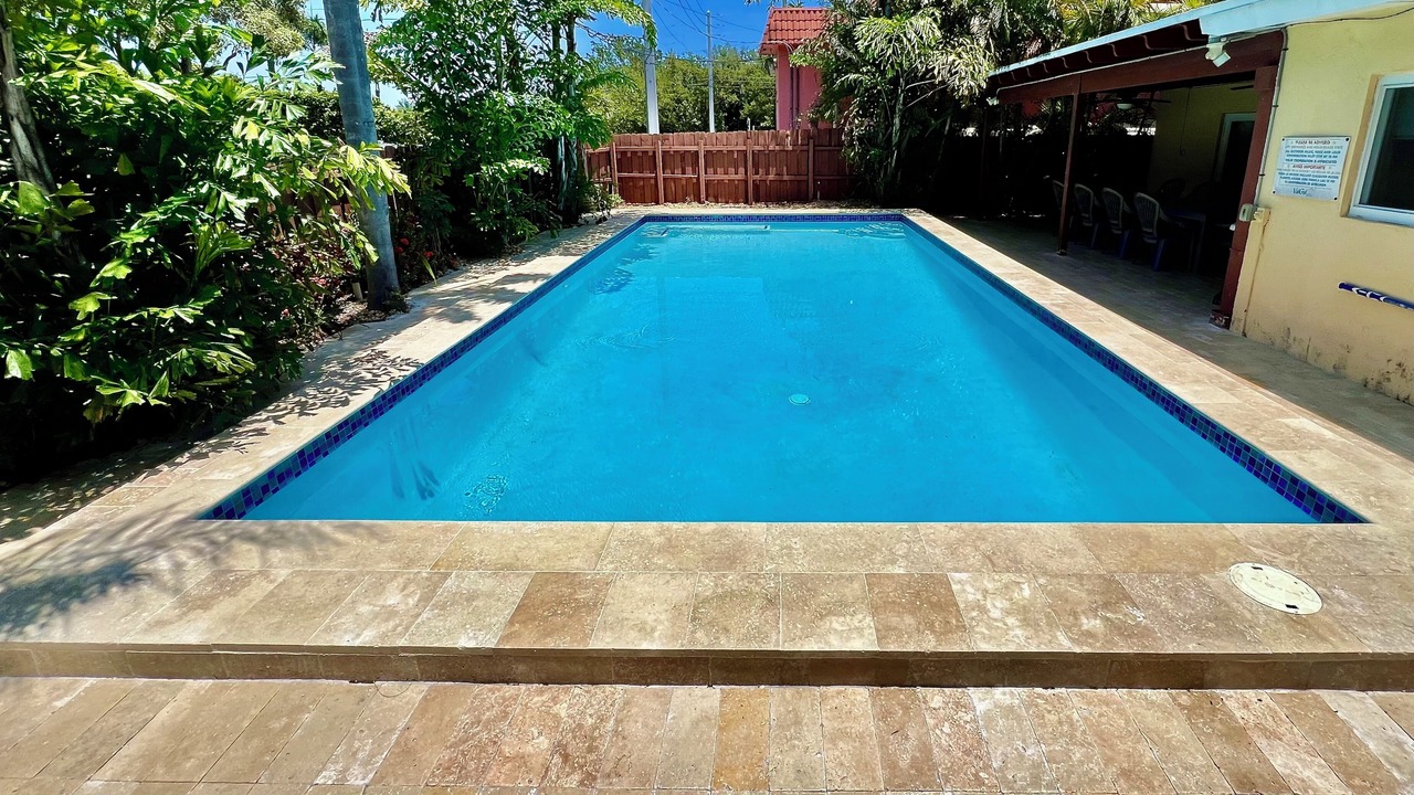 Photo of Outdoor in Hollywood Lakes