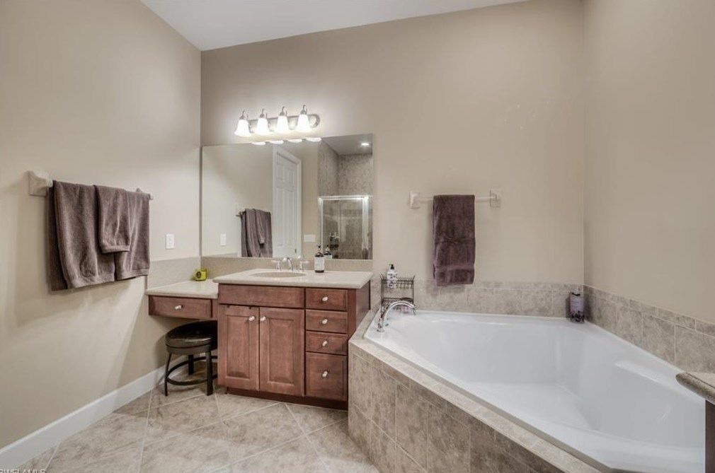 Photo of Bathroom in The Plantation Somerset