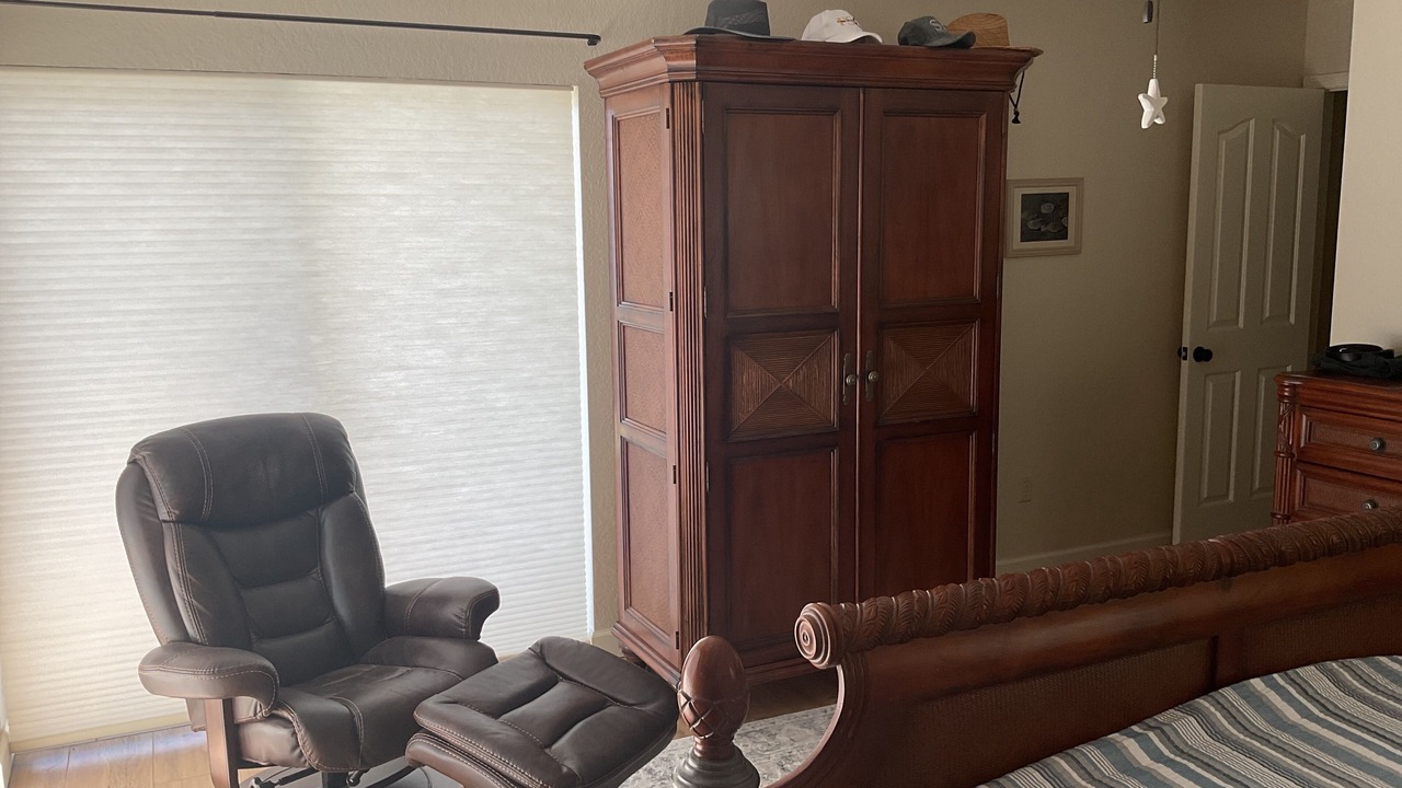 Photo of Bedroom in Edgewater