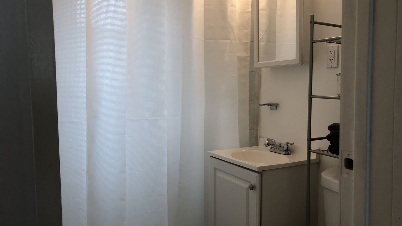 Photo of Bathroom in Overtown