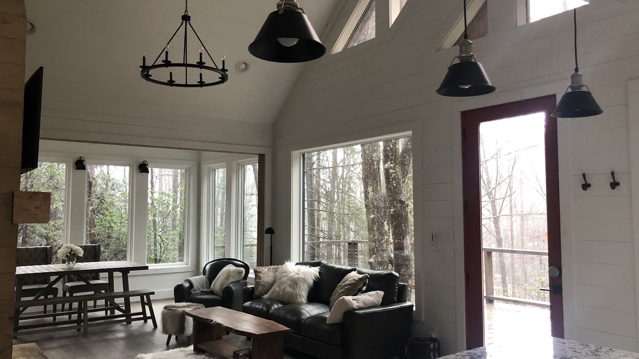 Photo of Livingroom in Blue Ridge
