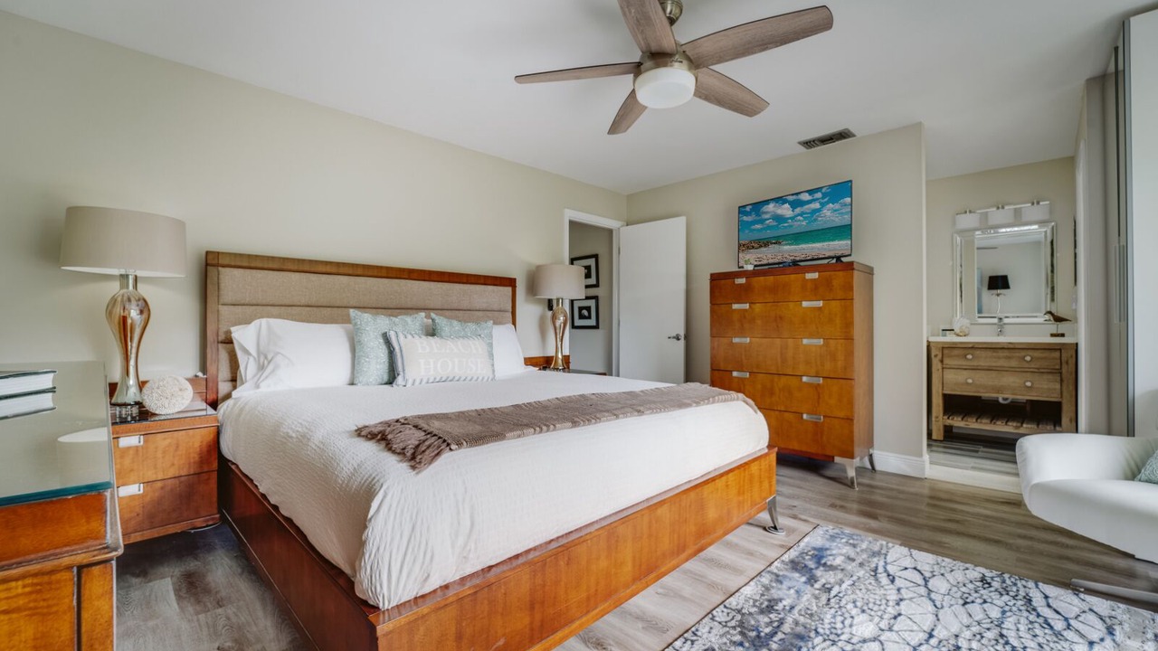 Photo of Bedroom in Deerfield Beach