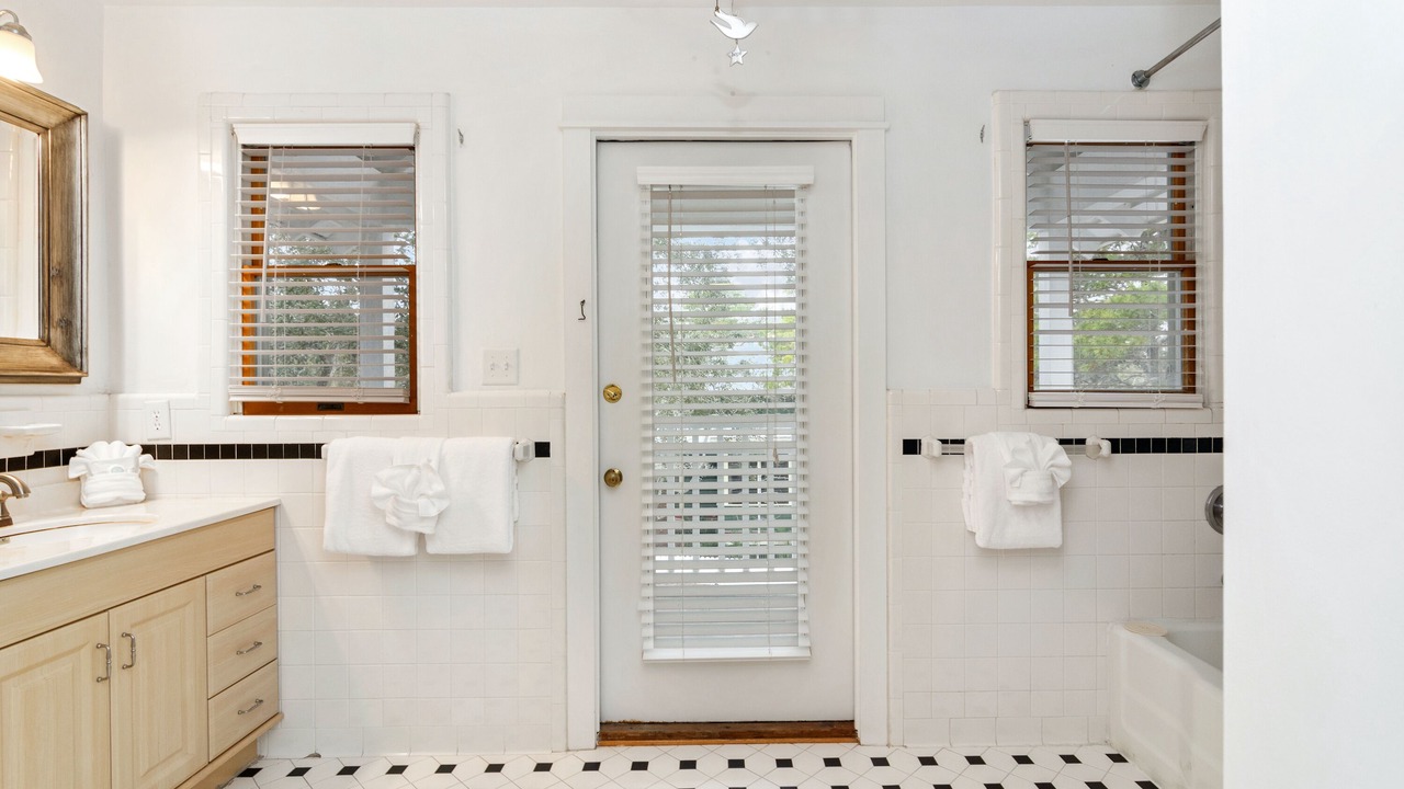 Photo of Bathroom in Seaside