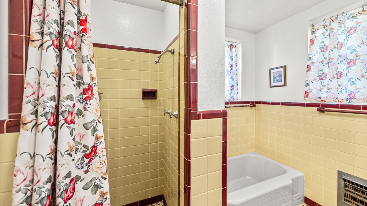 Photo of Bathroom in Babson Park