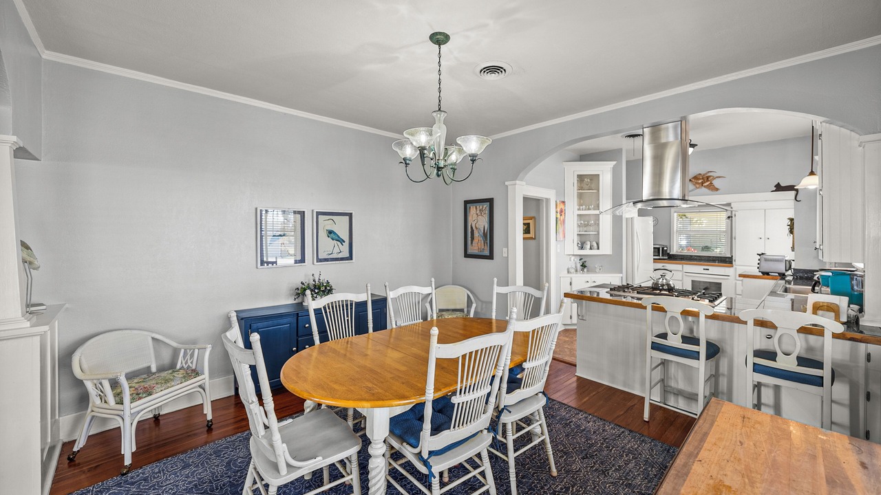 Photo of Livingroom in Babson Park