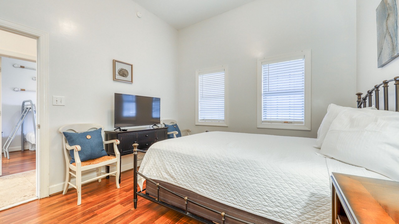 Photo of Bedroom in Seacrest Beach