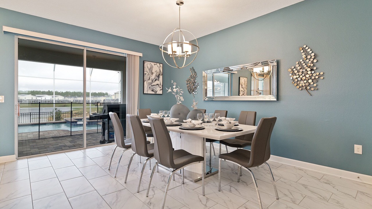Photo of Livingroom in Four Corners