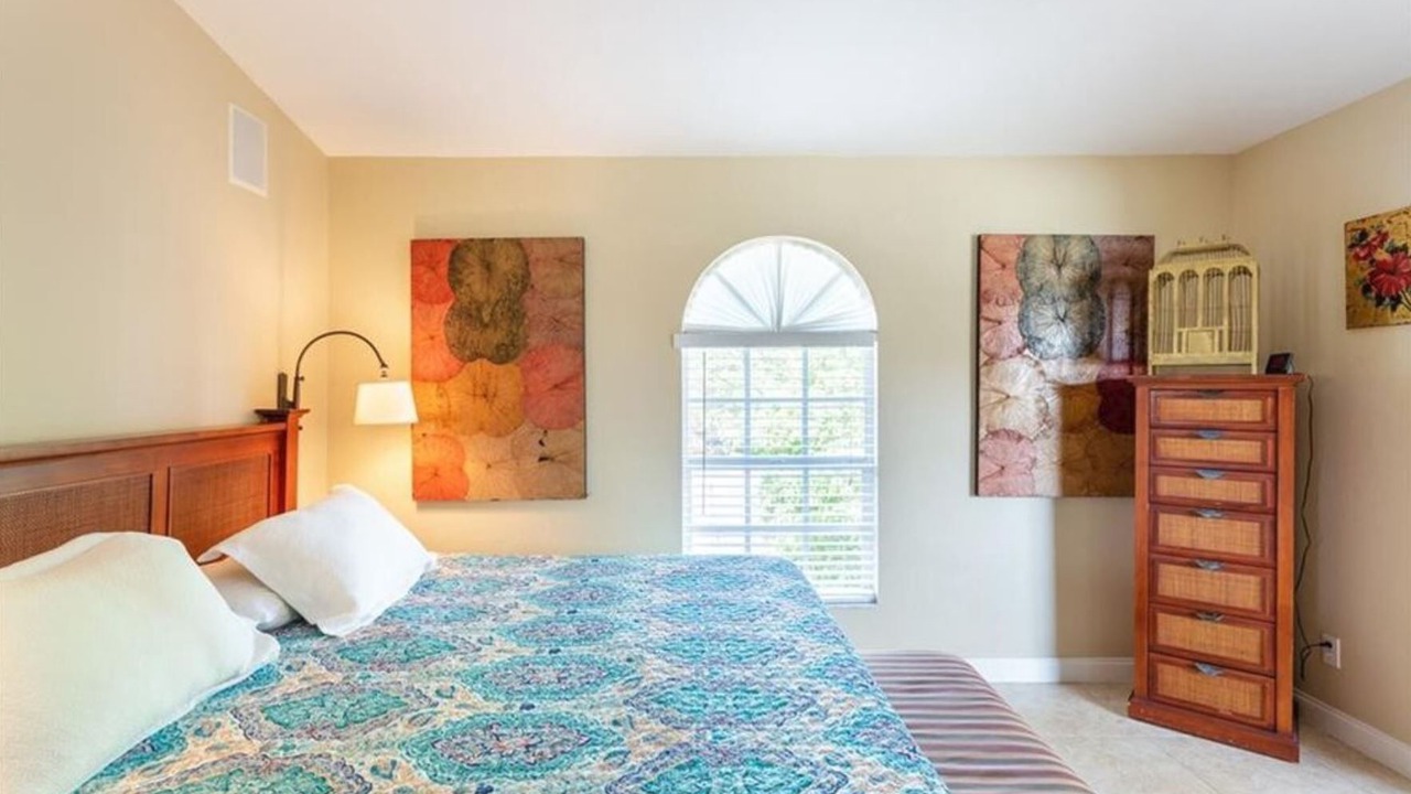Photo of Bedroom in Laguna Shores