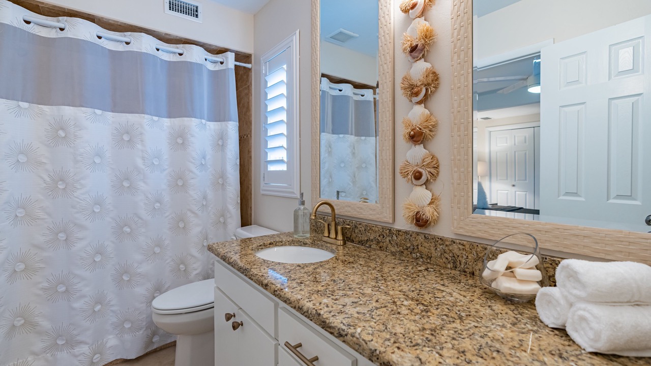 Photo of Bathroom in Caloosahatchee