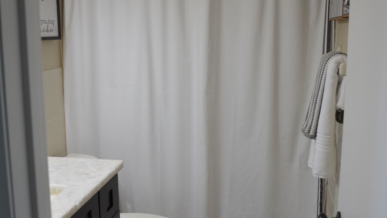 Photo of Bathroom in Edgewater