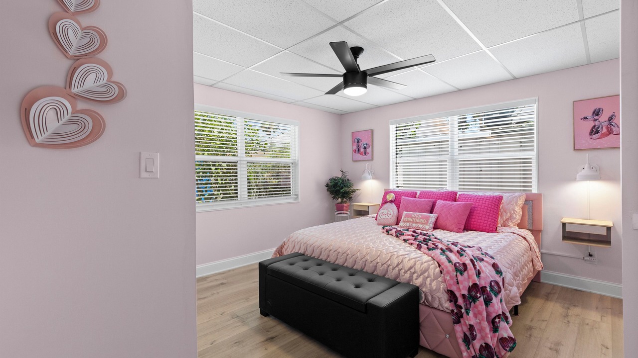Photo of Bedroom in Redington Shores