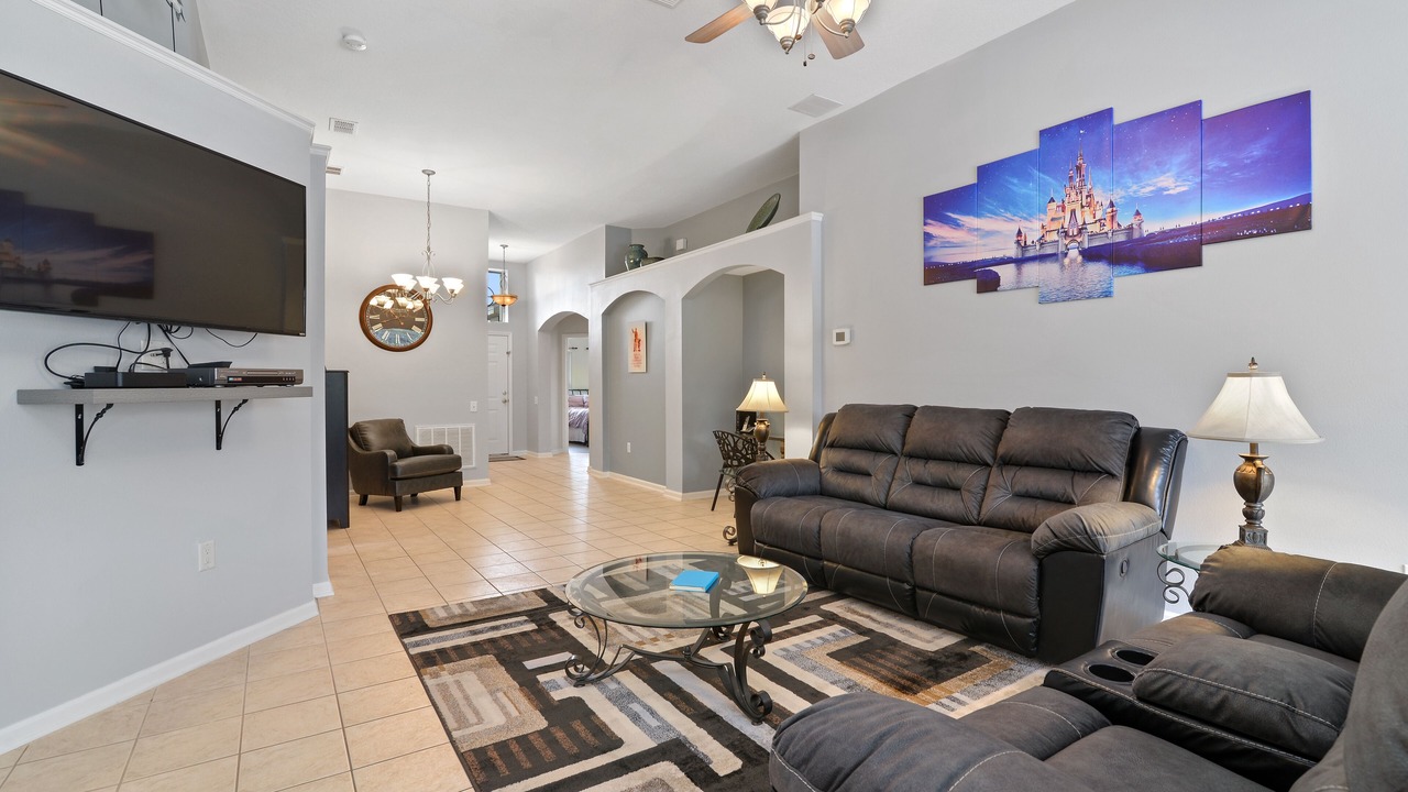 Photo of Livingroom in Windsor Palms