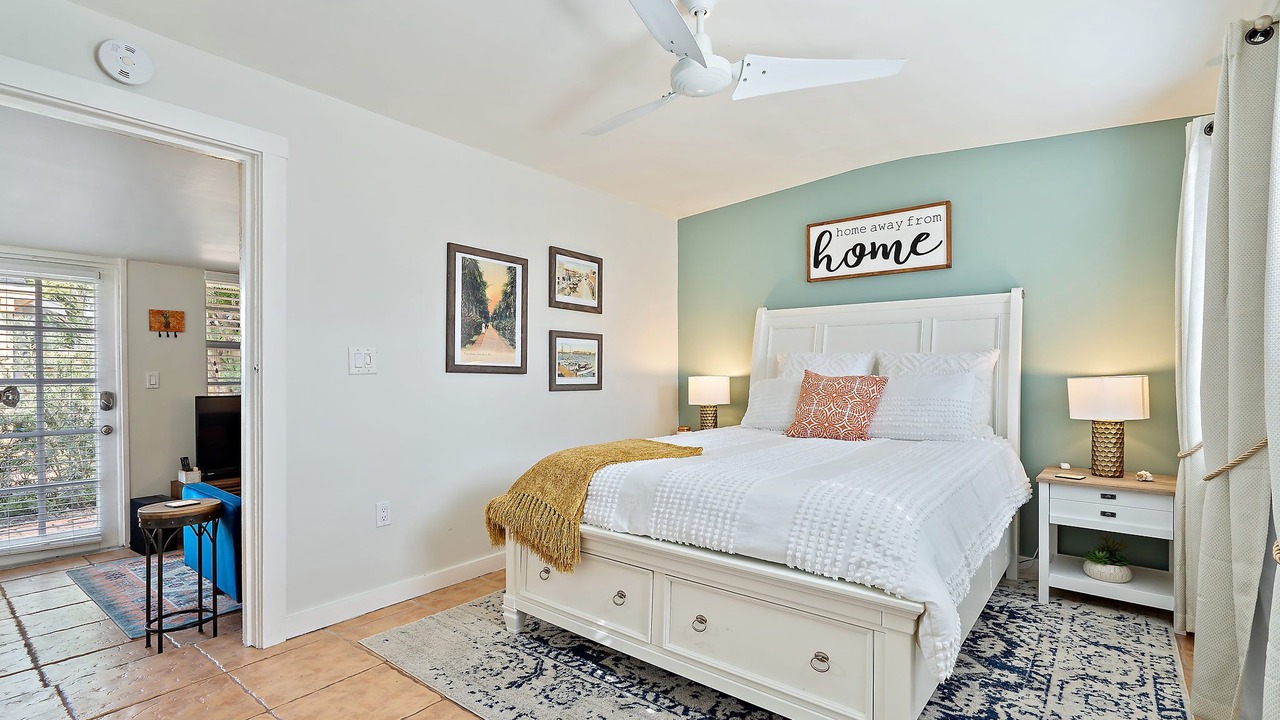 Photo of Bedroom in Flamingo Parks