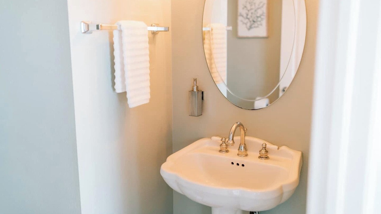 Photo of Bathroom in Downtown Dunedin