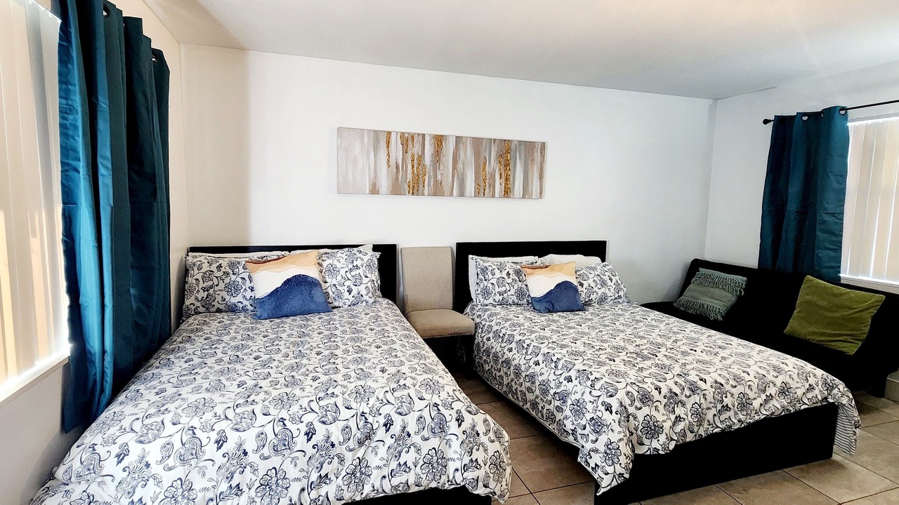 Photo of Bedroom in Royal Poinciana