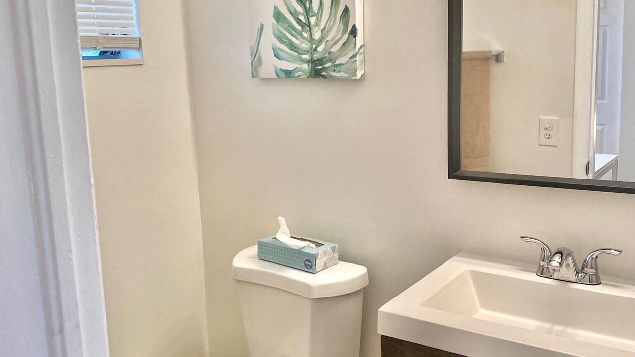 Photo of Bathroom in Royal Poinciana