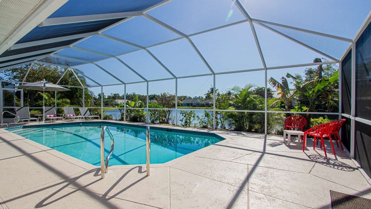 Photo of Outdoor in Crown Pointe