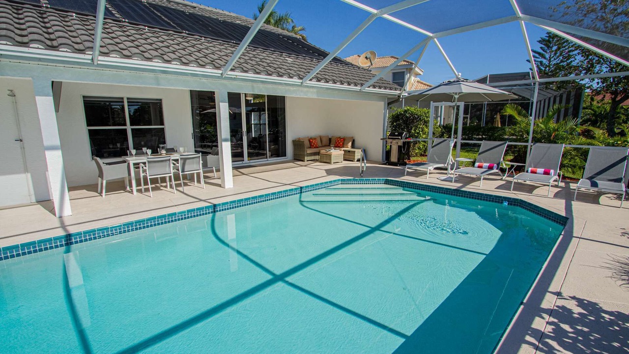 Photo of Outdoor in Crown Pointe