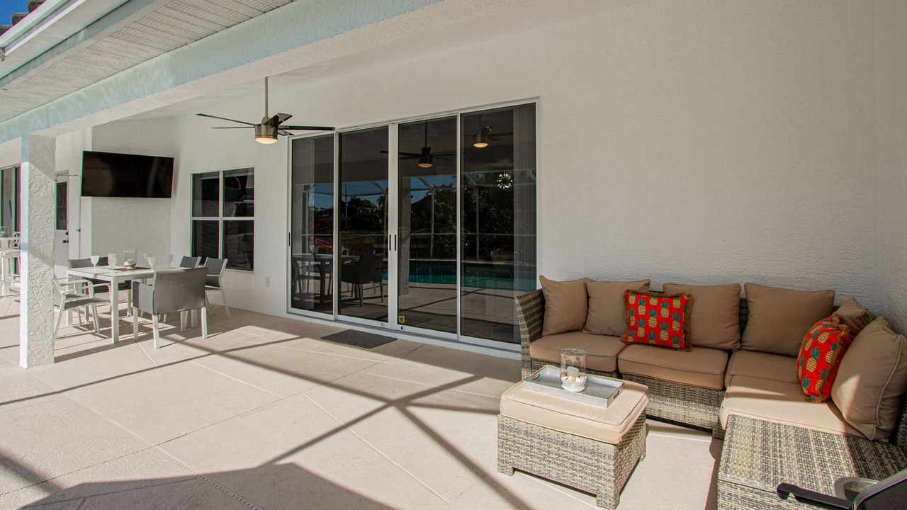 Photo of Outdoor in Crown Pointe