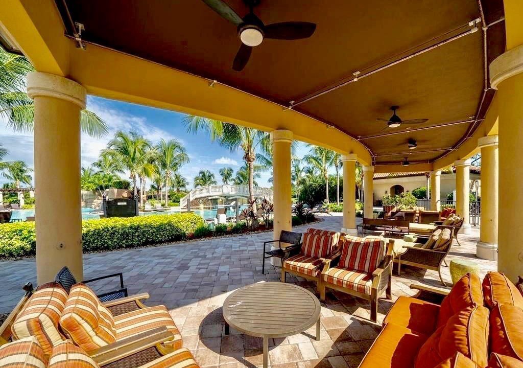 Photo of Patio Balcony in Naples