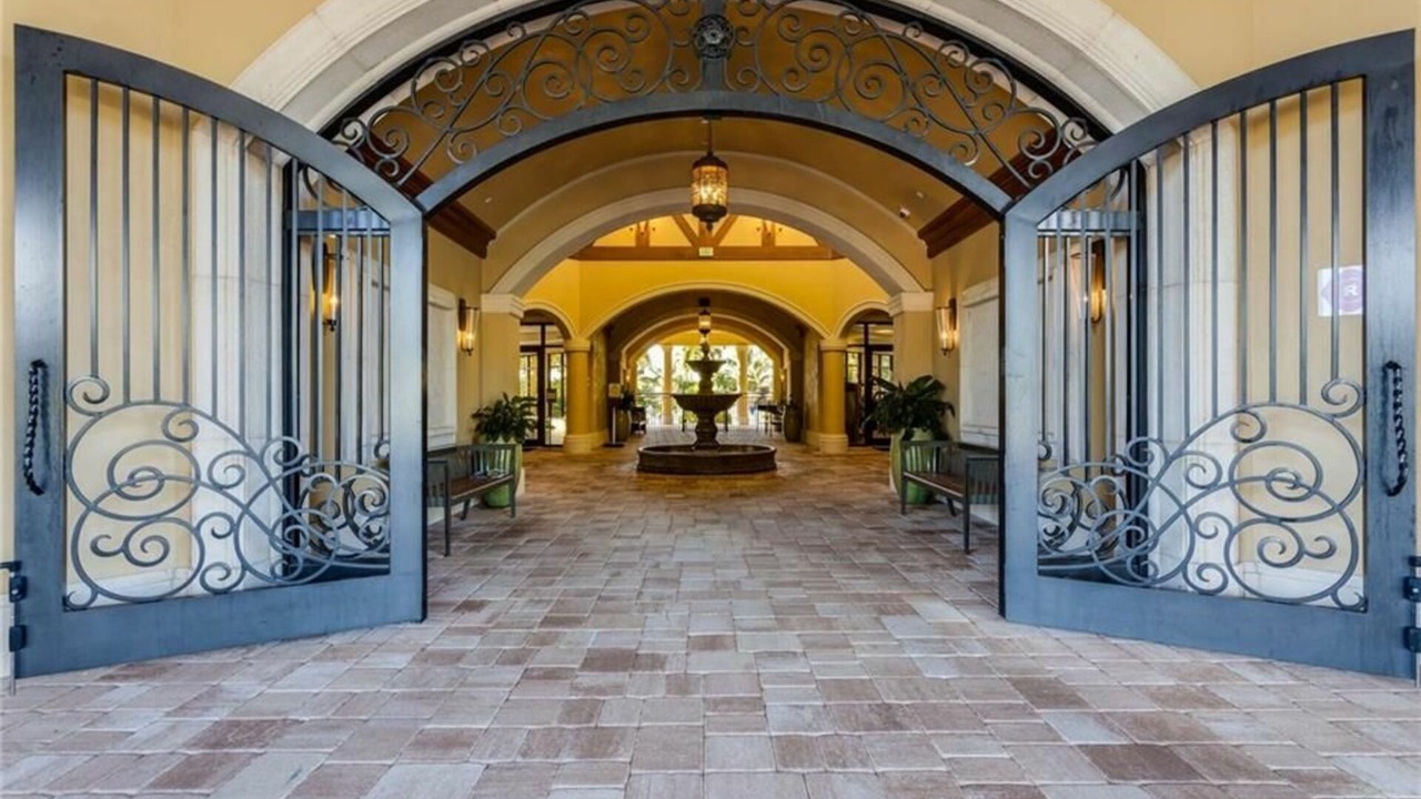 Photo of Outdoor in Naples