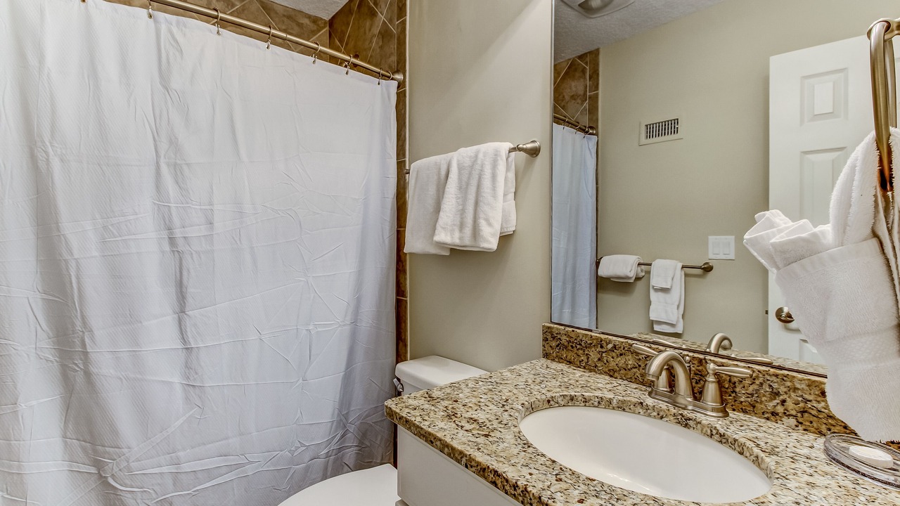 Photo of Bathroom in Fernandina Beach