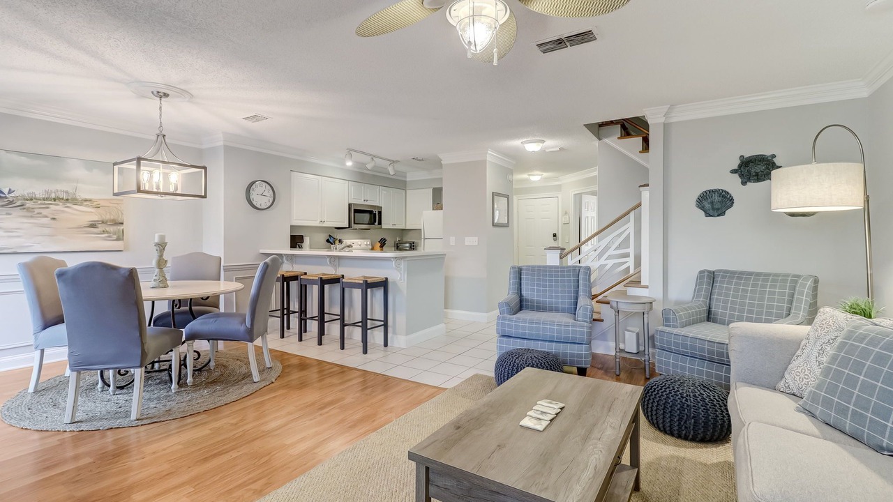 Photo of Livingroom in Amelia City