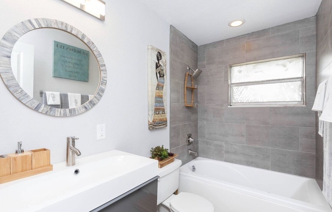 Photo of Bathroom in Altamonte Springs