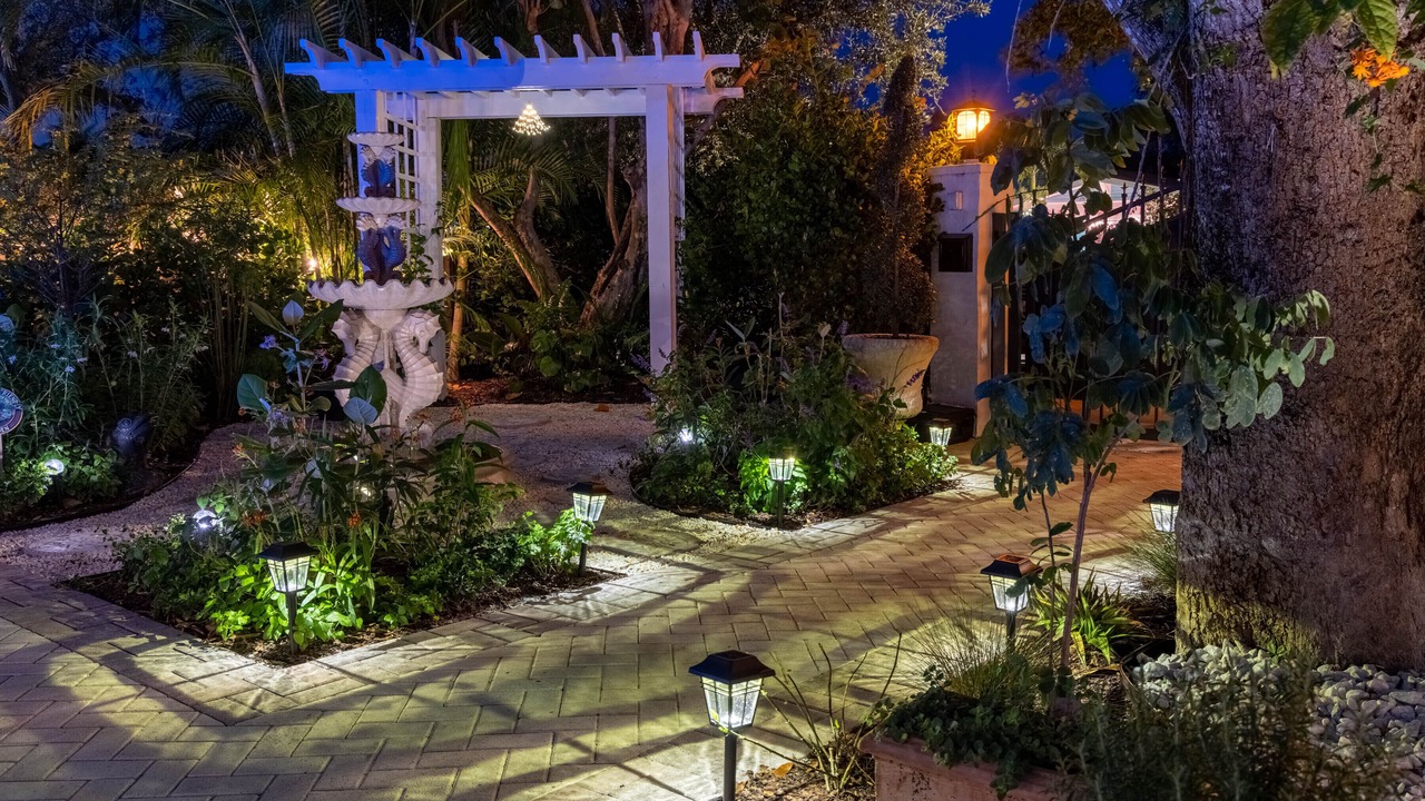 Photo of Outdoor in Mango Groves
