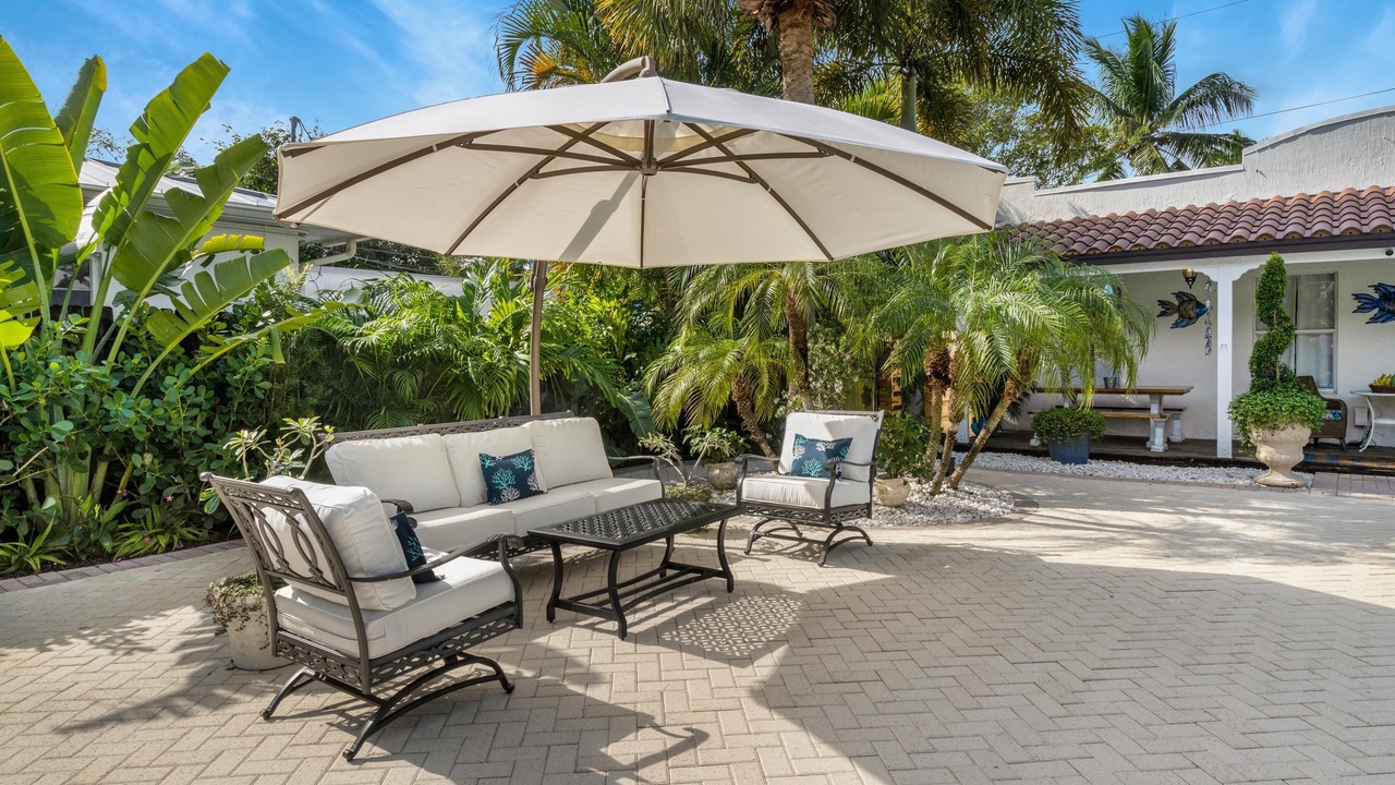 Photo of Patio Balcony in Mango Groves