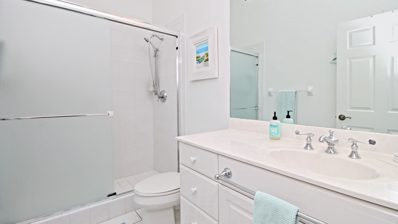 Photo of Bathroom in Naples