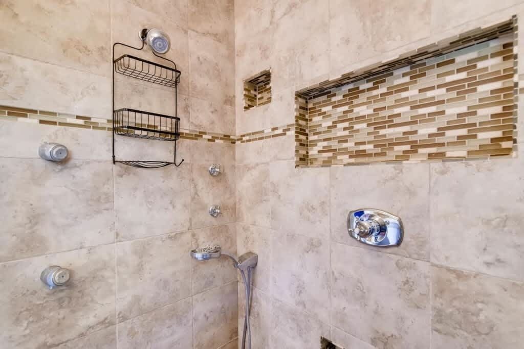 Photo of Bathroom in Flamingo Parks