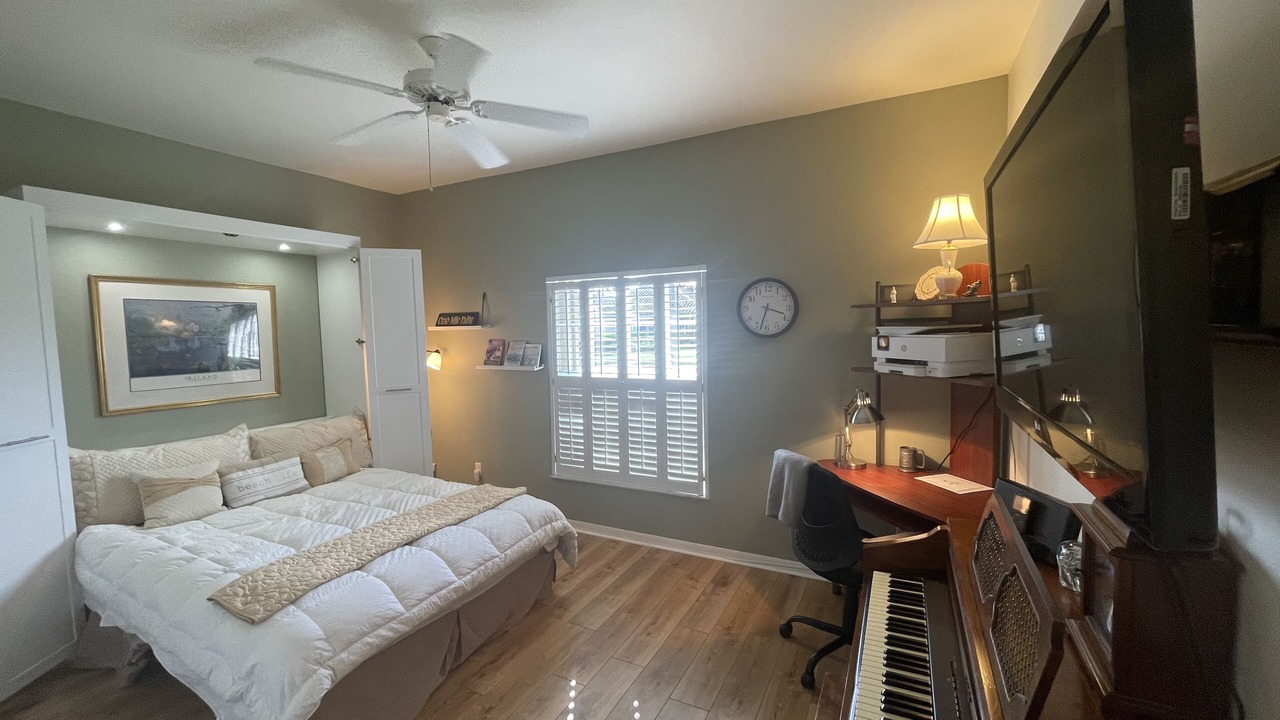 Photo of Bedroom in Falcons Glen