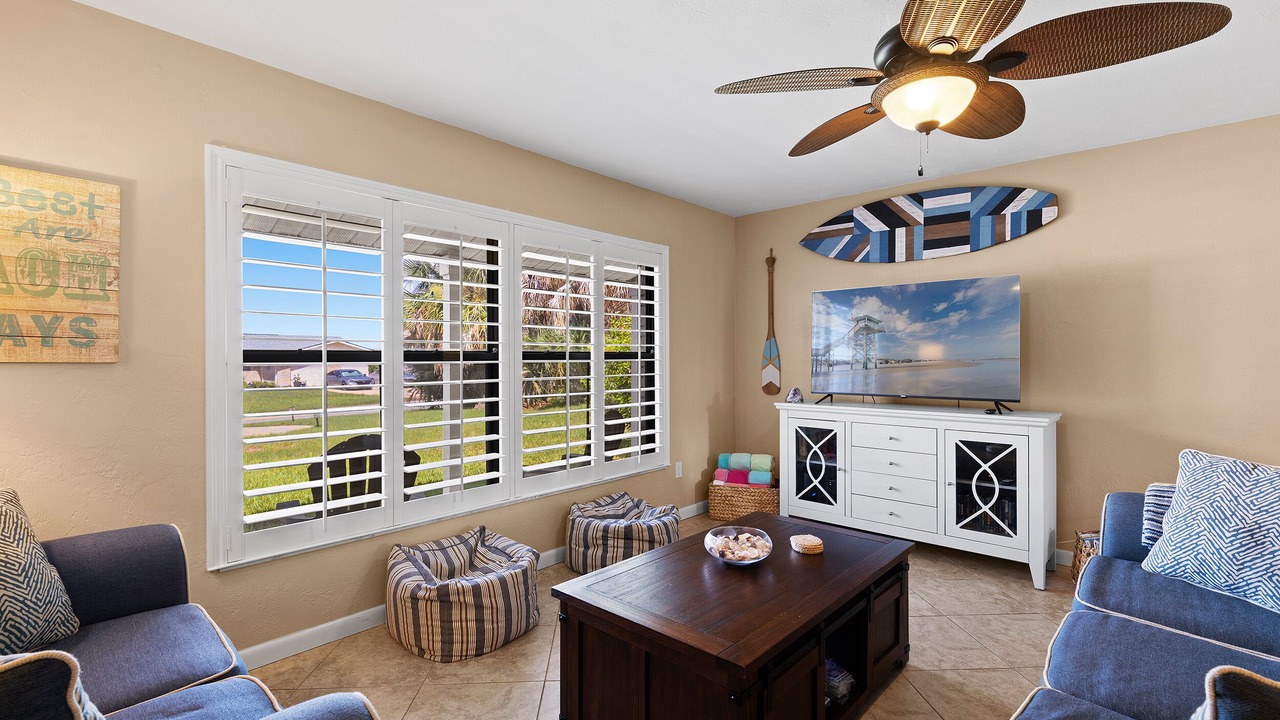 Photo of Livingroom in Wilbur-By-The-Sea
