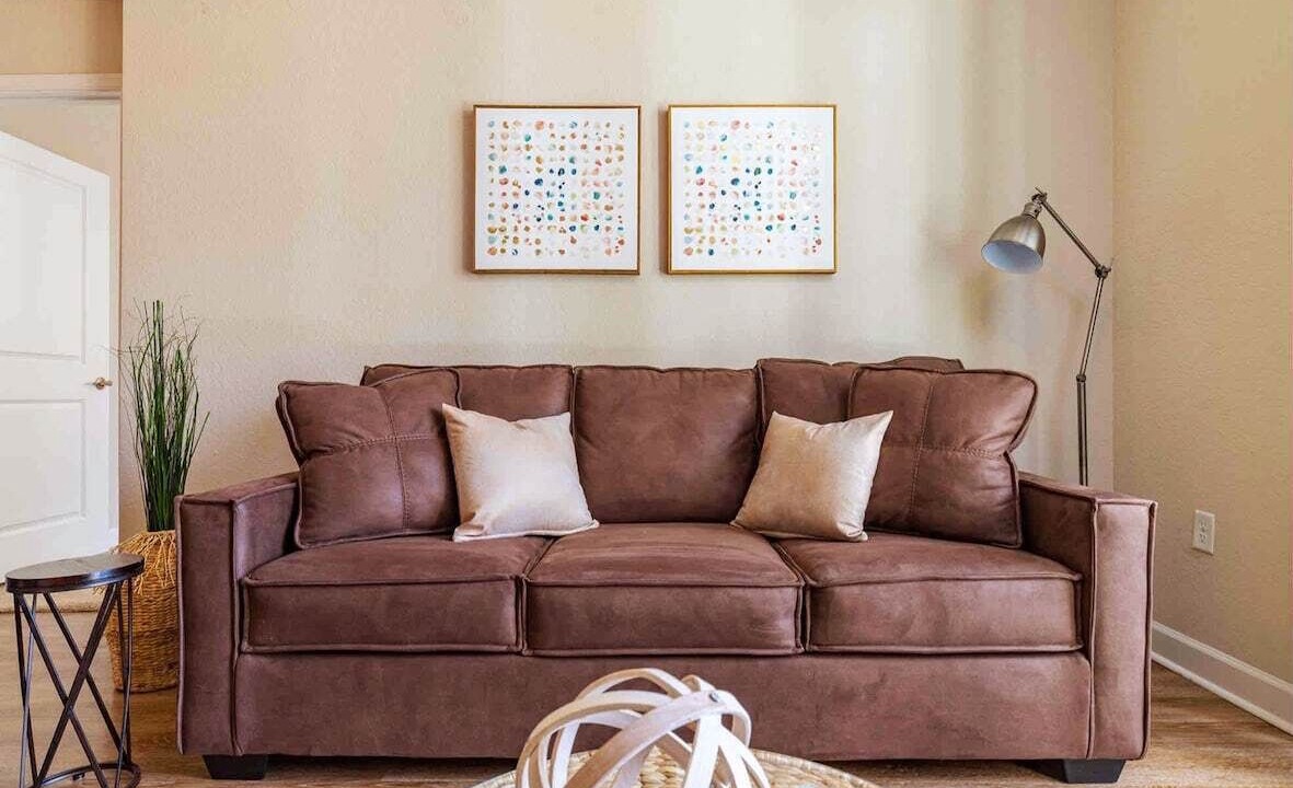 Photo of Livingroom in Carver City - Lincoln Gardens