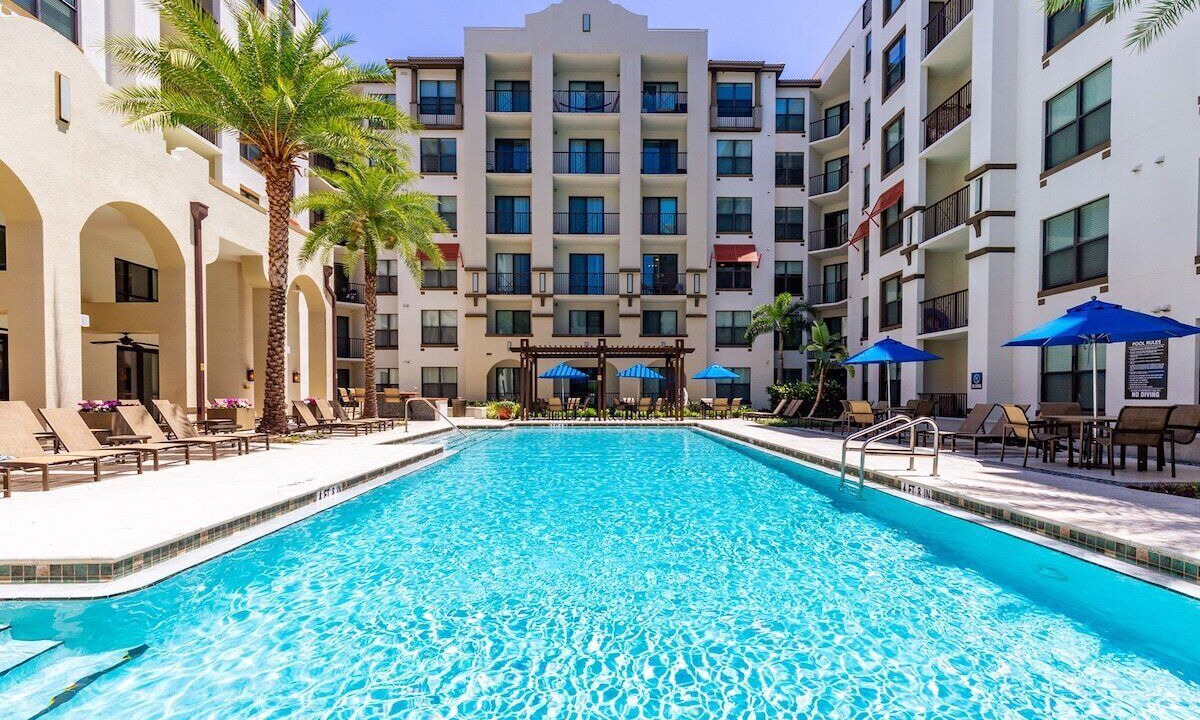 Photo of Outdoor in Carver City - Lincoln Gardens