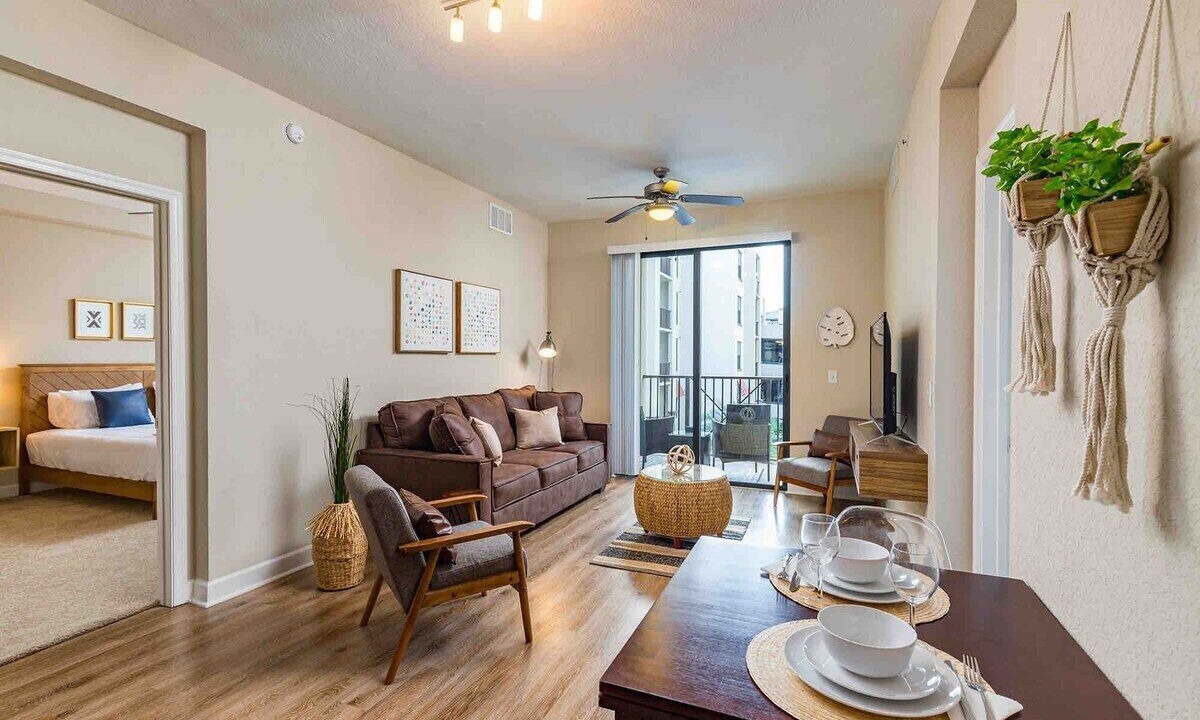 Photo of Livingroom in Carver City - Lincoln Gardens