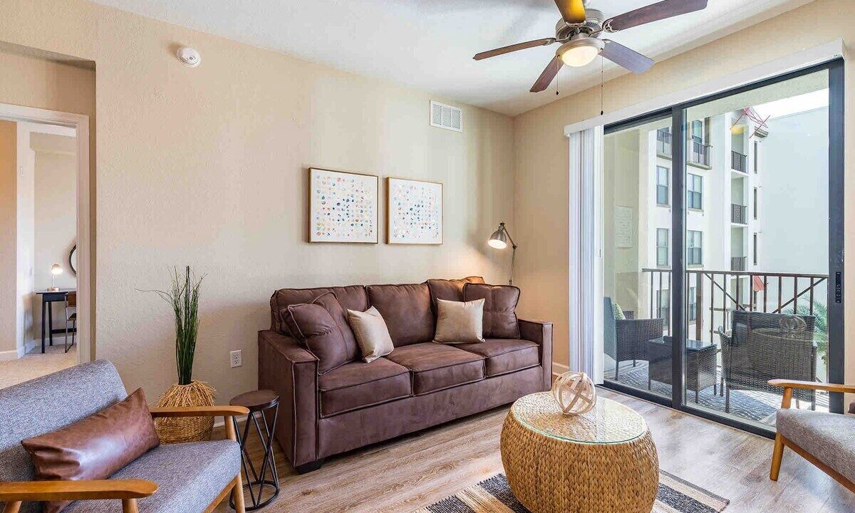Photo of Livingroom in Carver City - Lincoln Gardens
