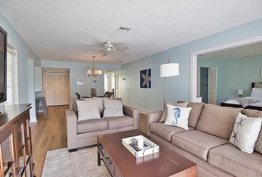 Photo of Livingroom in Plantation