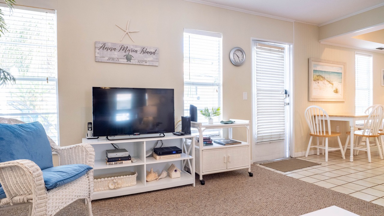 Photo of Livingroom in Holmes Beach