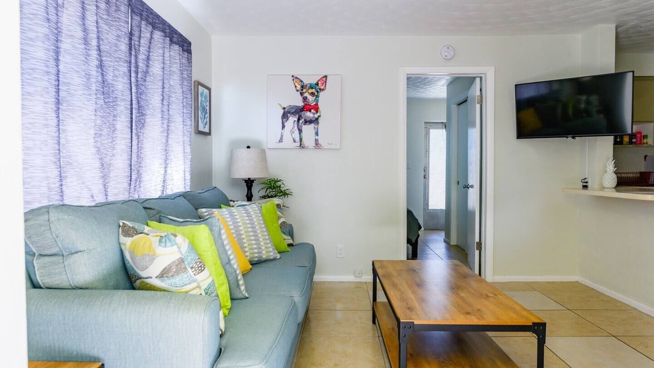 Photo of Livingroom in Lake Ridge