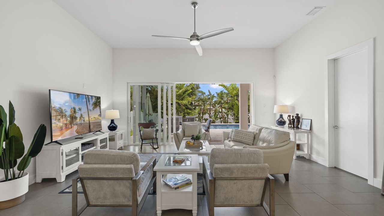 Photo of Livingroom in Naples Park