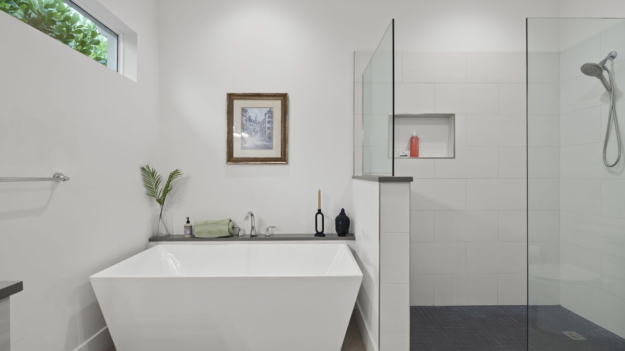 Photo of Bathroom in Naples Park